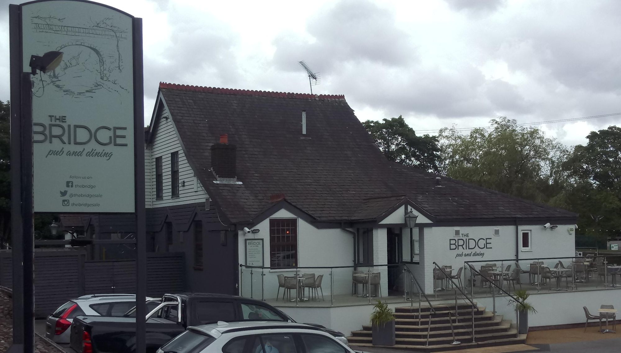 Bridge Inn - Sale Exterior. (Pub). Published on 30-07-2017