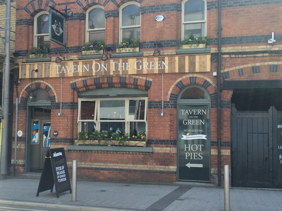 Tavern on The Green with new Sign May 2015. (Pub). Published on 16-05-2016