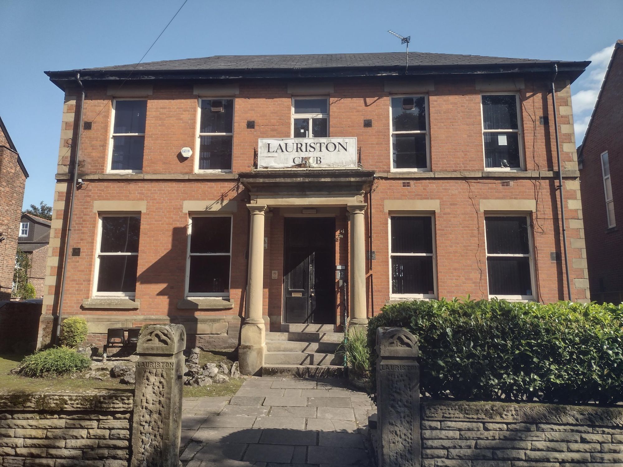 (Pub). Published on 13-09-2021