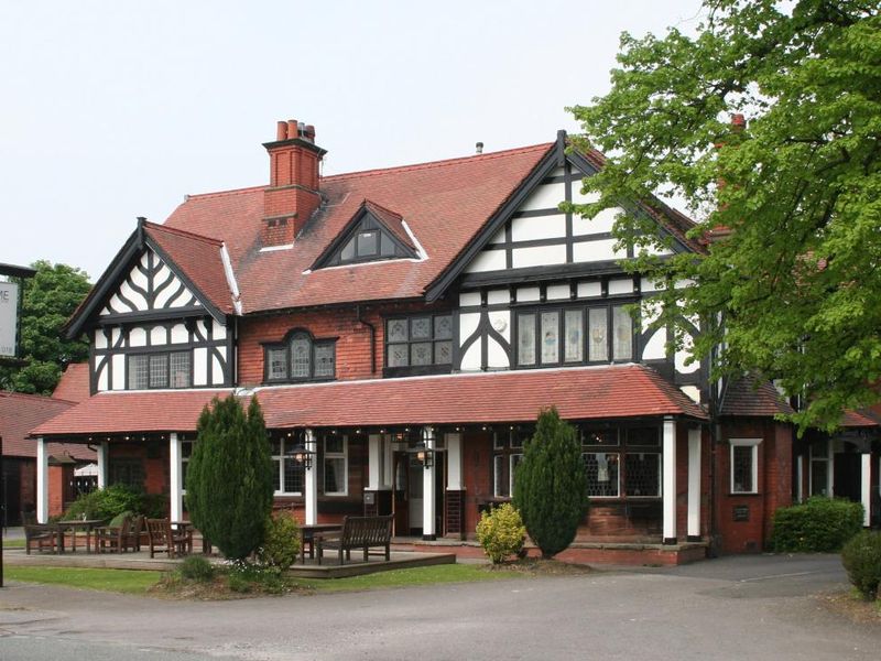 Home - Little Bollington. (Pub). Published on 25-07-2012 