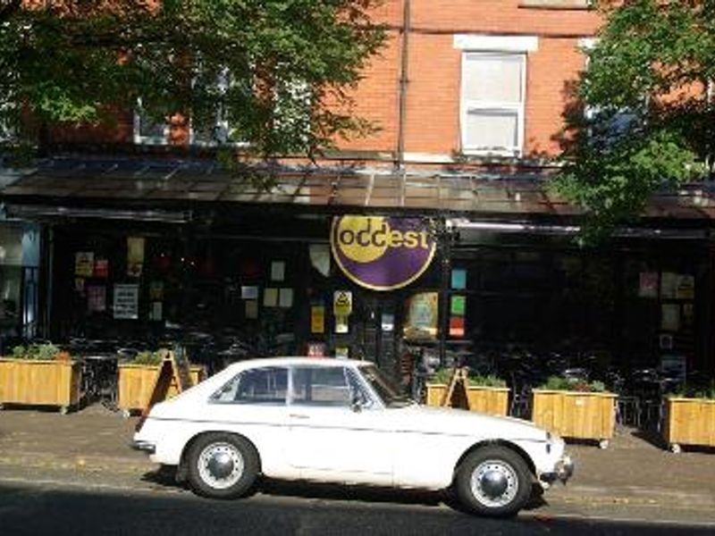 Oddest - Chorlton-Cum-Hardy. (Pub). Published on 24-07-2011 