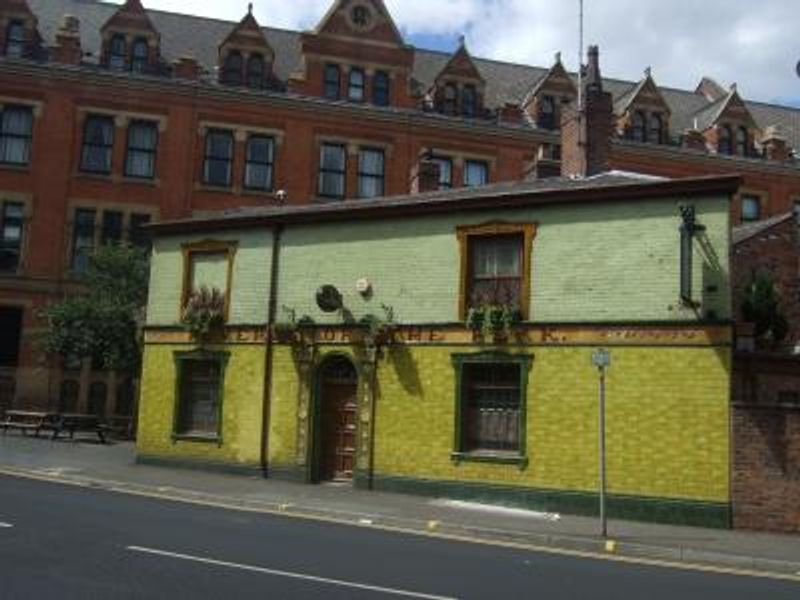 Peveril of the Peak - Manchester. (Pub). Published on 11-10-2012