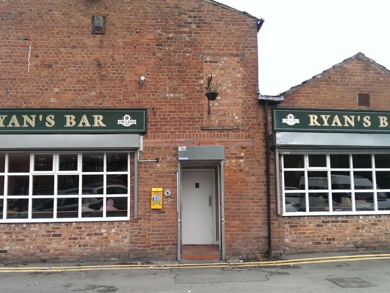 Ryan's Bar. (Pub, External). Published on 20-09-2014