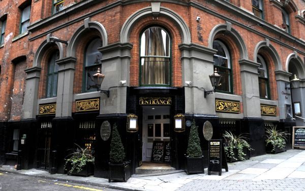 Sams Chop House_Man. (Pub). Published on 20-02-2011