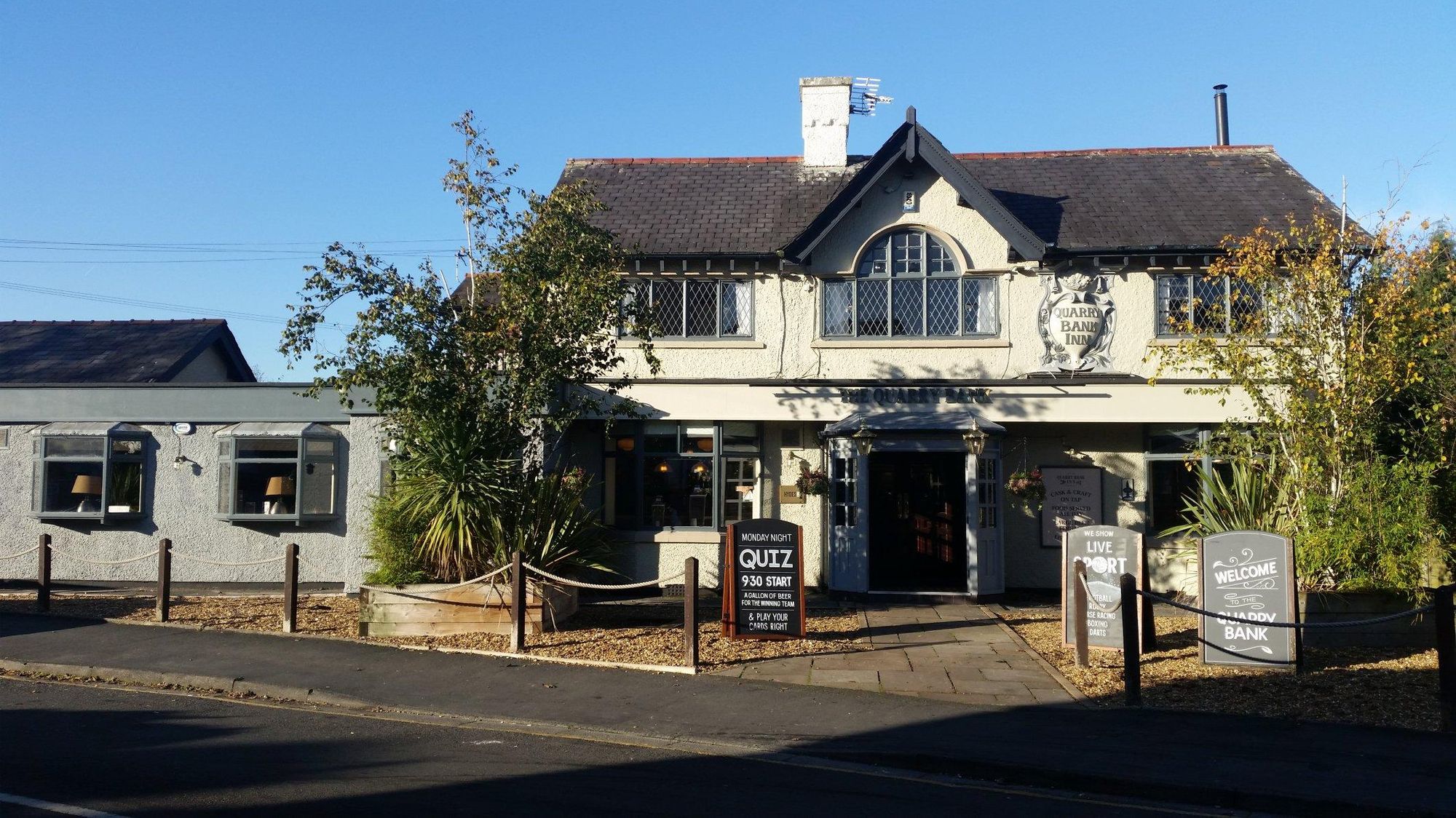 Quarry Bank front entrance: autumn 2021. (Pub, External). Published on 27-11-2021