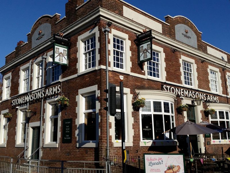 Stonemasons Arms: autumn 2021. (Pub, External). Published on 27-11-2021