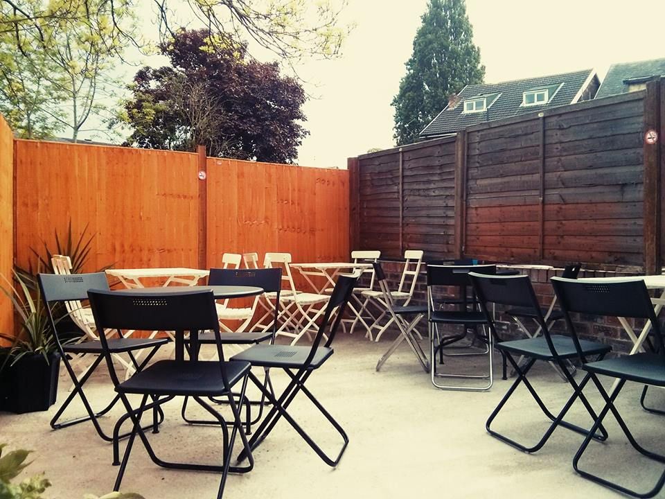 The Bar's rear terrace. (Pub, Garden). Published on 20-06-2014