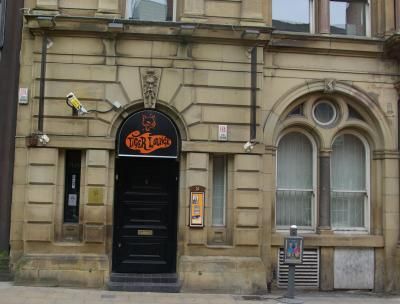 Tiger Lounge - Manchester. (Pub). Published on 11-10-2012