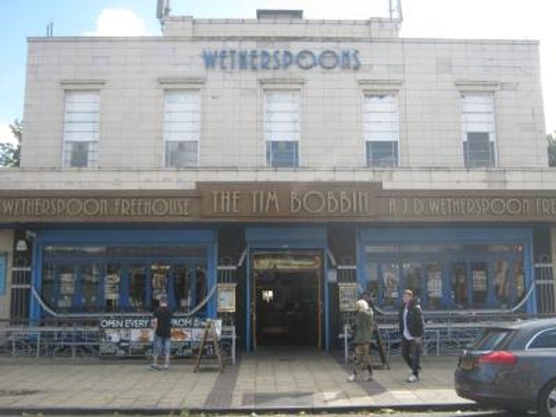 Tim Bobbin - Urmston. (Pub). Published on 07-02-2017