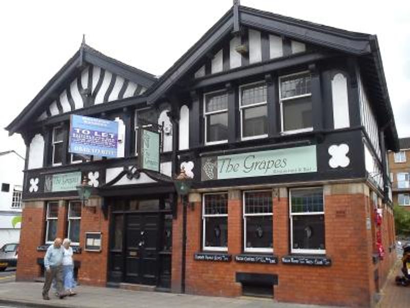Phanthong - Altrincham. (Pub). Published on 10-06-2019