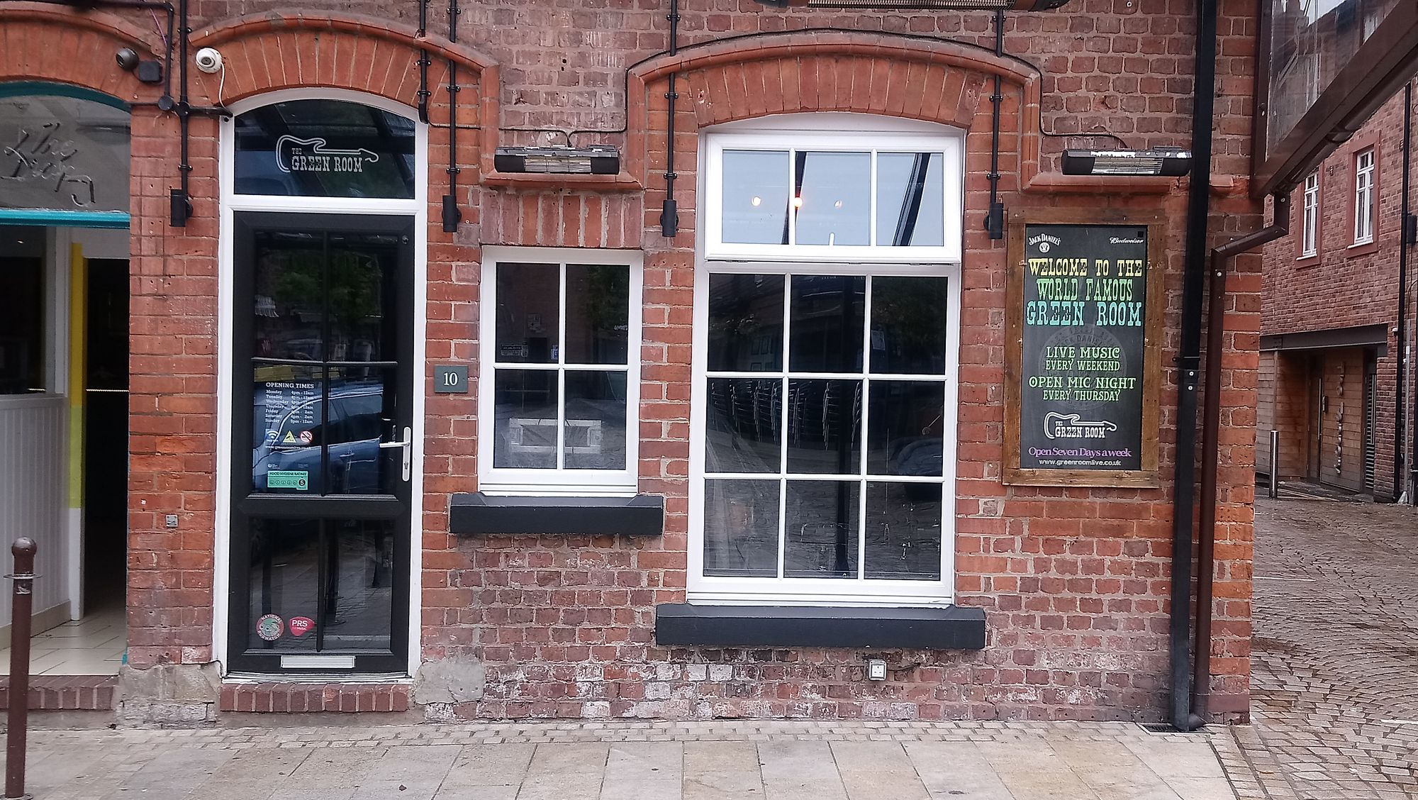 Pub. (Pub). Published on 14-06-2019