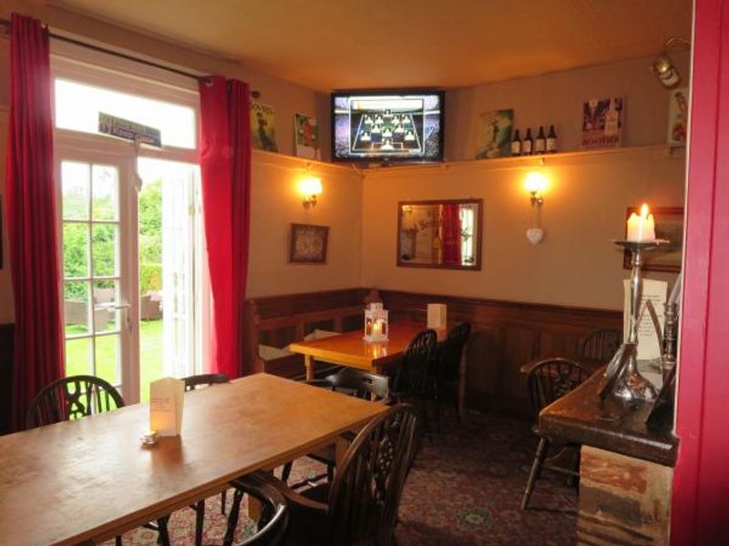(Pub, Bar). Published on 29-06-2016 