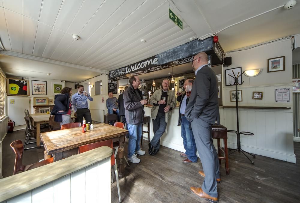 (Pub, Bar, Customers). Published on 26-03-2019