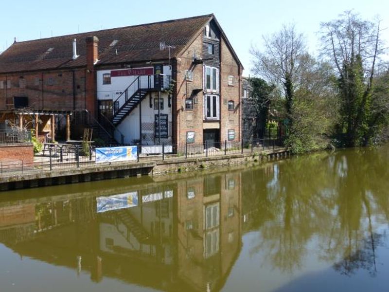 Riverside Wharf. (Pub, Key). Published on 15-04-2015