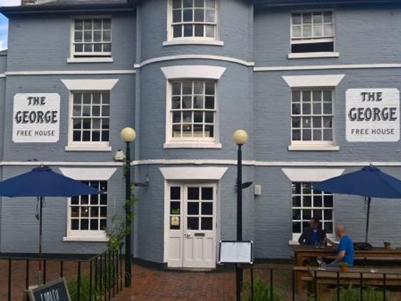 Pub frontage. (Pub, Key). Published on 14-06-2016