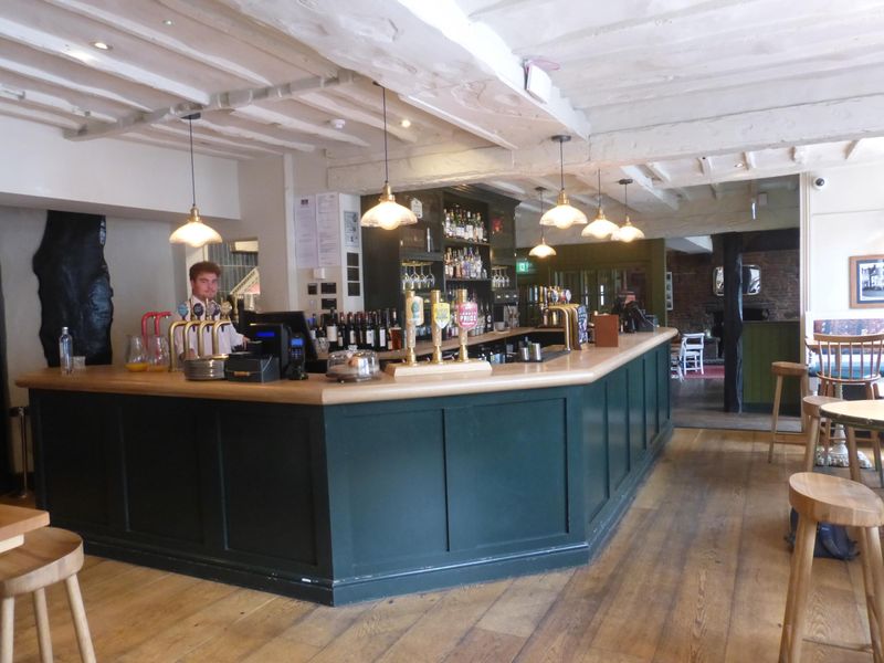 (Bar). Published on 25-08-2024 