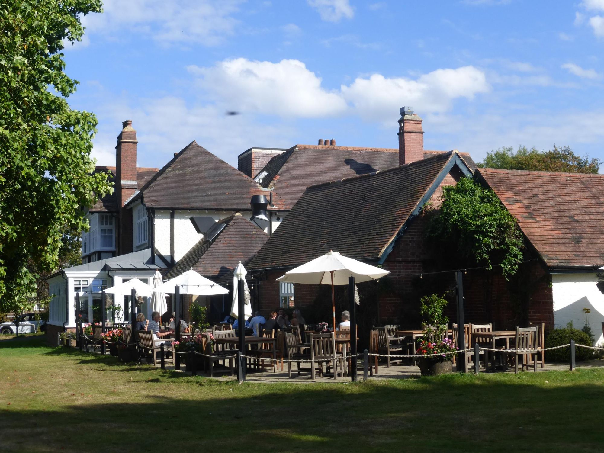 Outside view. (Pub, External). Published on 16-09-2023