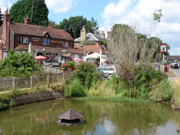 Pub and pond. (Pub). Published on 15-03-2015