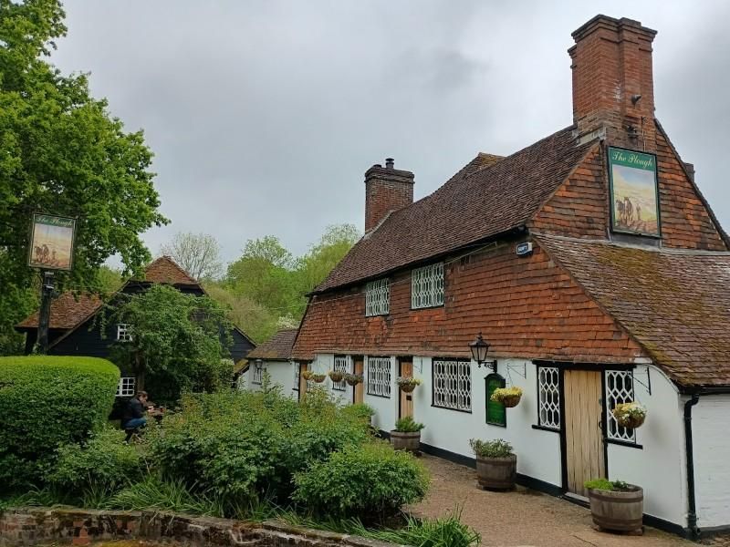 (Pub, Key). Published on 05-05-2026