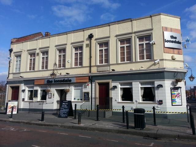 Lonsdale. (Pub, External). Published on 01-01-1970