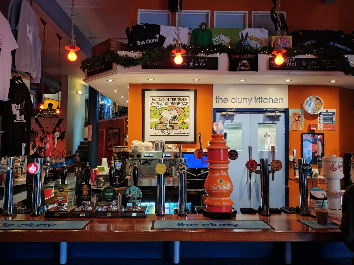 (Pub, Bar). Published on 01-01-1970