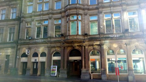 Yates Newcastle. (Pub, External, Key). Published on 01-01-1970