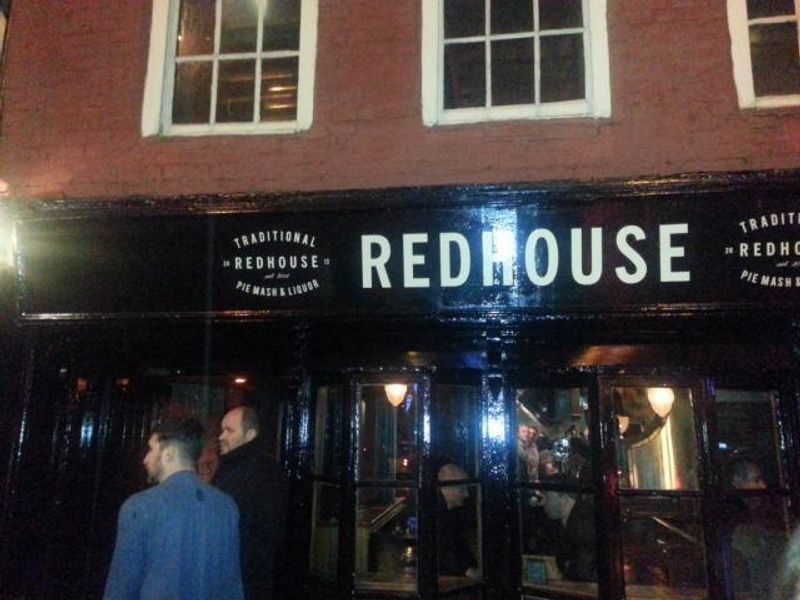 Redhouse on opening night. (Pub). Published on 12-12-2007 