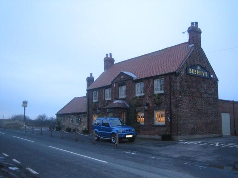 Beehive, Earsdon. (Pub, External). Published on 01-01-1970