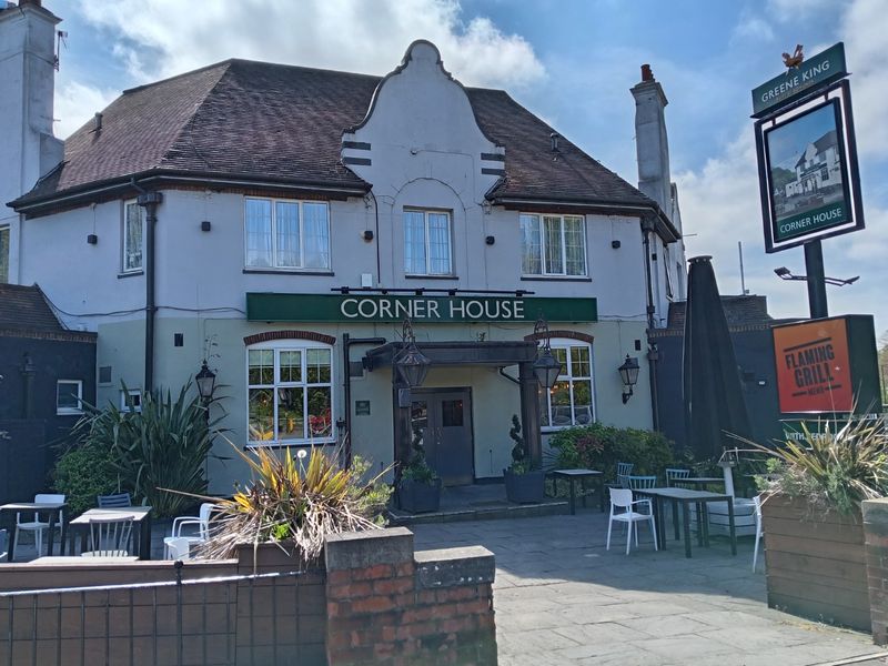 (Pub, External, Sign). Published on 01-01-1970 