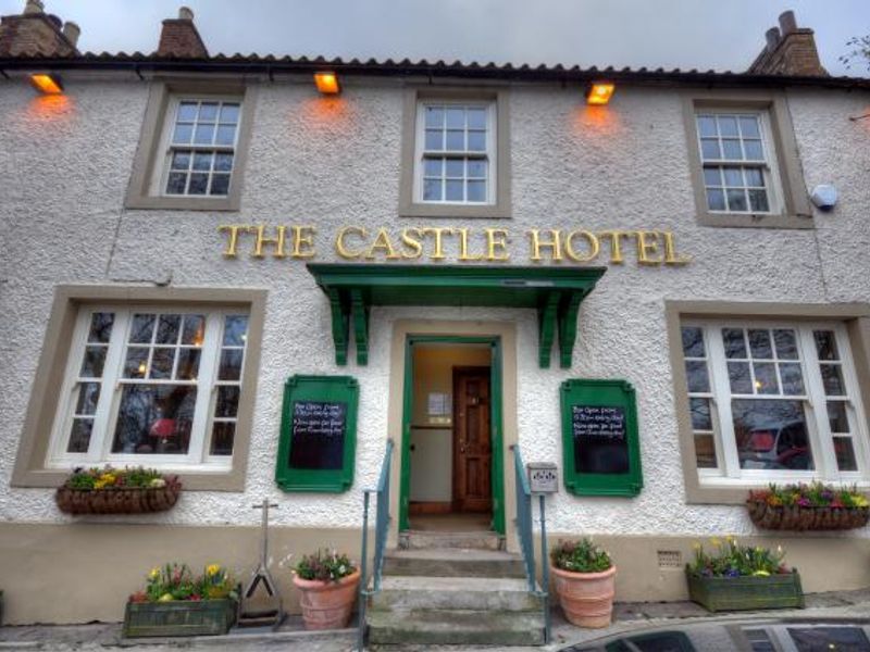 Castle at Bamburgh. (Pub, External). Published on 01-01-1970