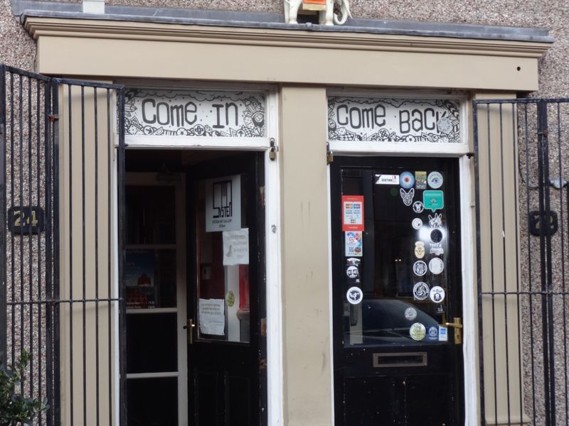 (Pub, External, Sign). Published on 01-01-1970