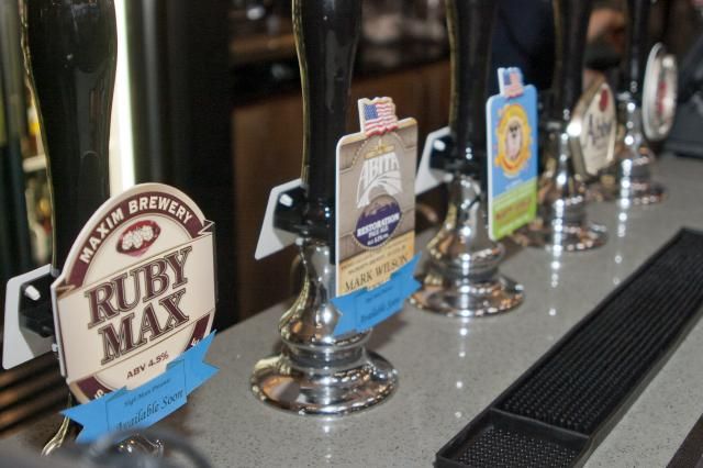 Handpulls on the bar in the High Main. (Pub, Festival, Bar). Published on 18-10-2013