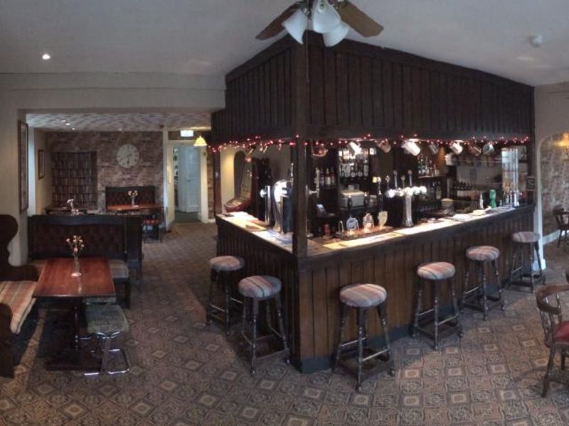 (Pub, Bar). Published on 01-01-1970 