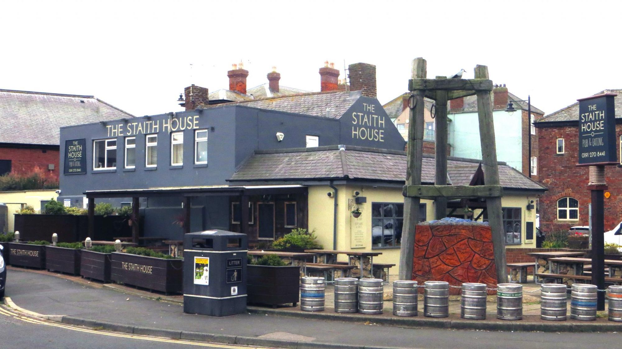 (Pub, External, Sign). Published on 01-01-1970
