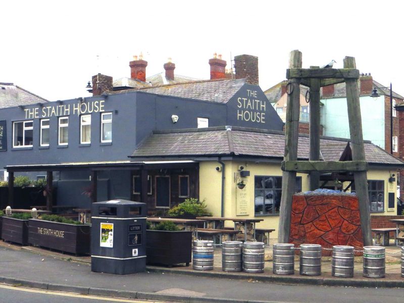 (Pub, External, Sign). Published on 01-01-1970