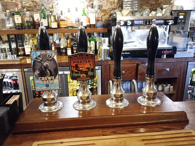 (Pub, Bar). Published on 01-01-1970 