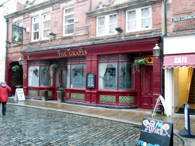 Grapes, Hexham. (Pub, External). Published on 01-01-1970