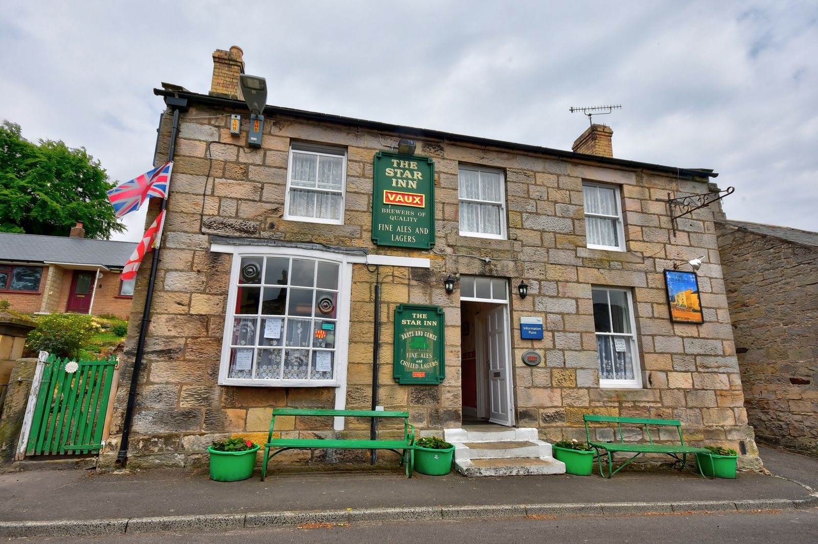 (Pub, External, Sign). Published on 01-01-1970