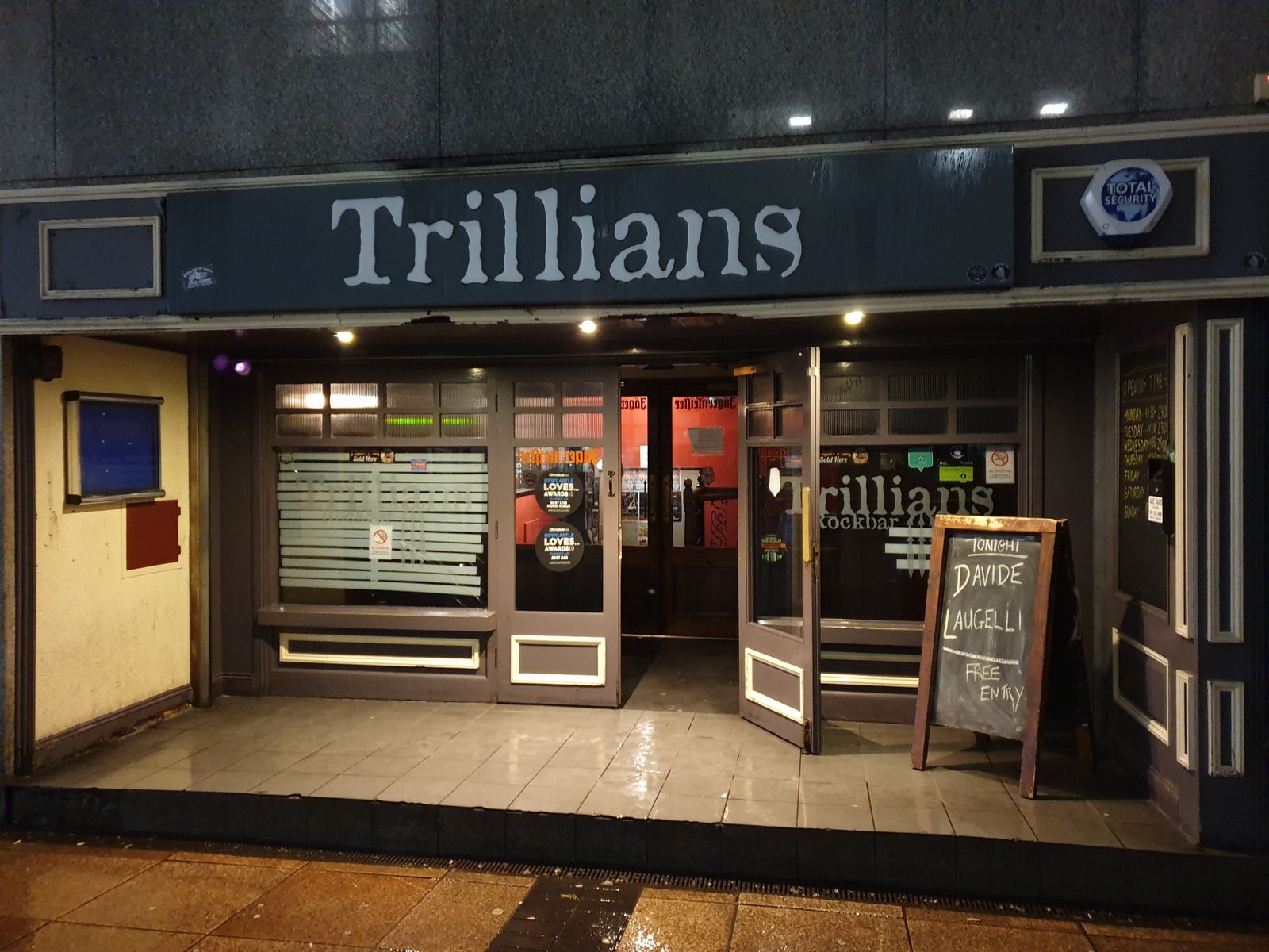 Trillians Rock Bar, Newcastle upon Tyne - CAMRA Experience