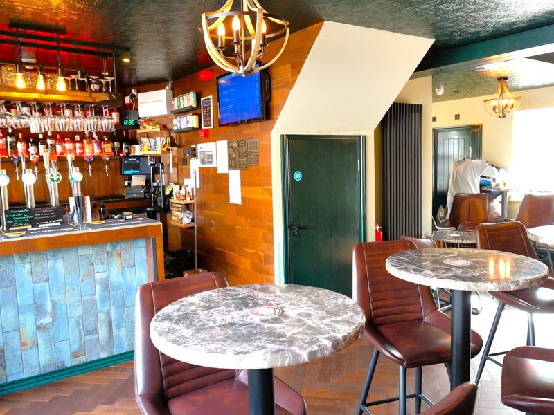 (Pub, Bar). Published on 20-09-2026