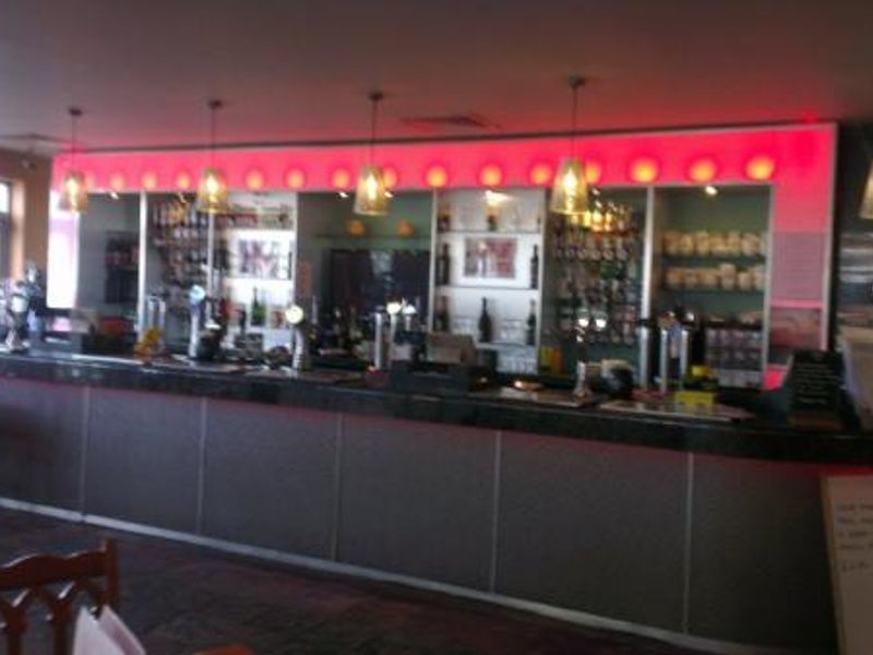 (Bar). Published on 10-04-2014 