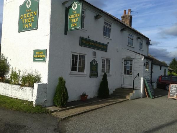 Green Tree, Brompton. (Pub, External). Published on 18-10-2013