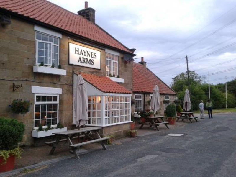 Haynes Arms, Jeater Houses. (Pub, External). Published on 03-07-2014