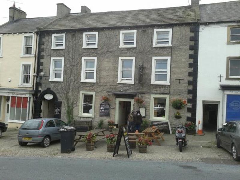 Richard 111, Middleham. (Pub, External). Published on 18-10-2013