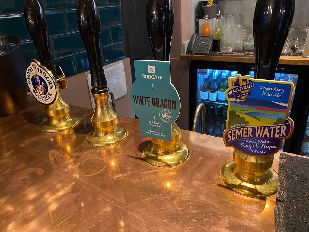 (Pub, Bar). Published on 22-03-2022