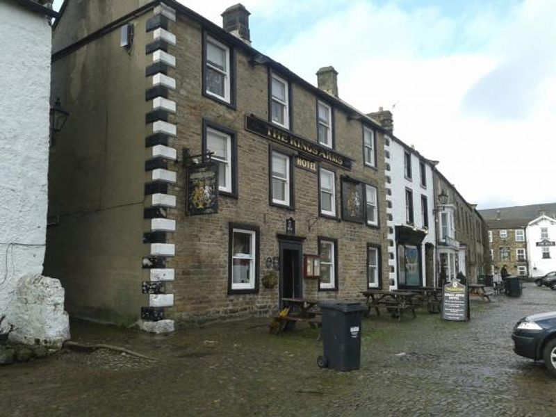 Kings Arms Reeth. (Pub, External). Published on 23-02-2014