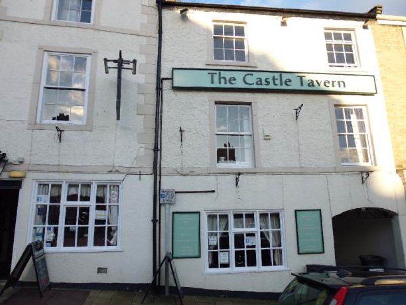 Castle Tavern, Richmond. (Pub, External). Published on 20-01-2014