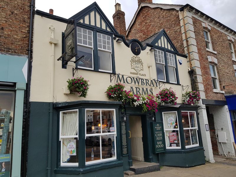 Mowbray Arms, Thirsk. (Pub, External, Key). Published on 20-02-2020