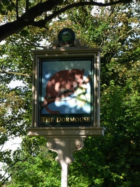 (Pub, Sign). Published on 06-10-2013