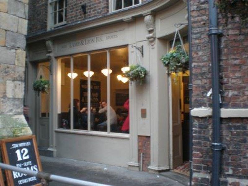 (Pub, External). Published on 06-10-2013